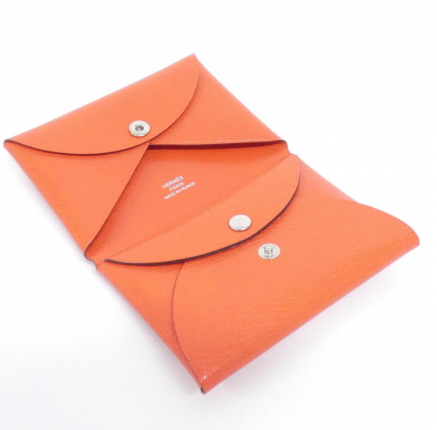 他のミニ財布やカードケースとはここが違う！カルヴィデュオの魅力