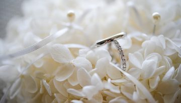 ハリーウィンストンの婚約指輪の値段はどのぐらい？種類別の値段や人気な理由を解説