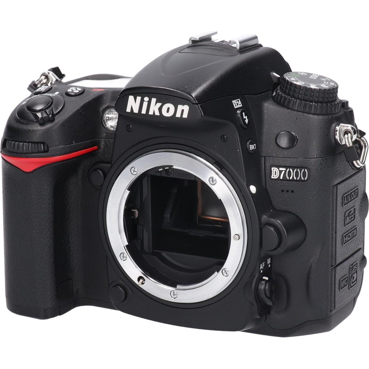D7000