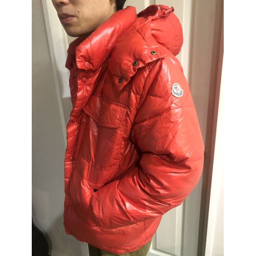 Moncler モンクレール ダウンロゴマーク付 着画有 のフリマ商品 Kante Komehyo