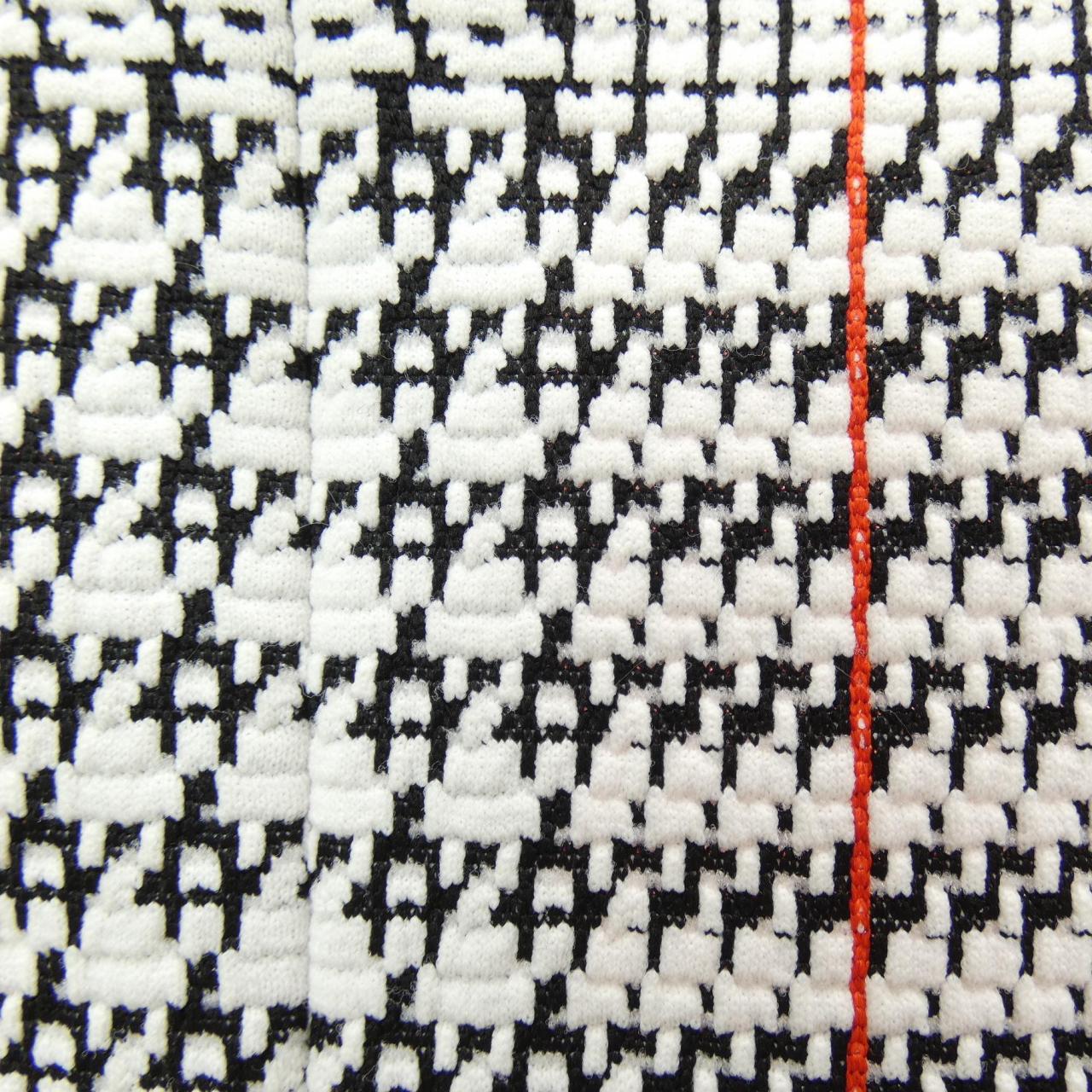 コメ兵 タエアシダ Tae Ashida ワンピース タエアシダ レディースファッション トップス その他 公式 日本最大級のリユースデパートkomehyo