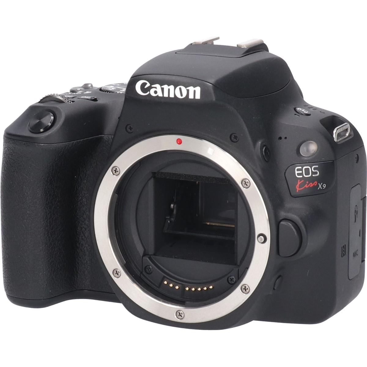 EOS KISS X9