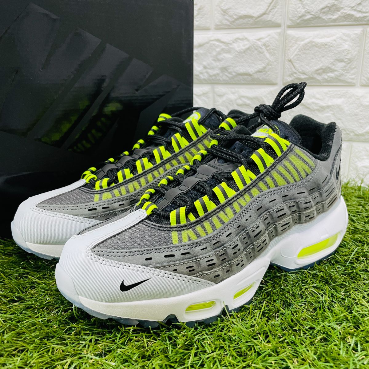 公認 NIKE AIR MAX 95 エアマックス95 24.5㎝ ベージュ ラタン www