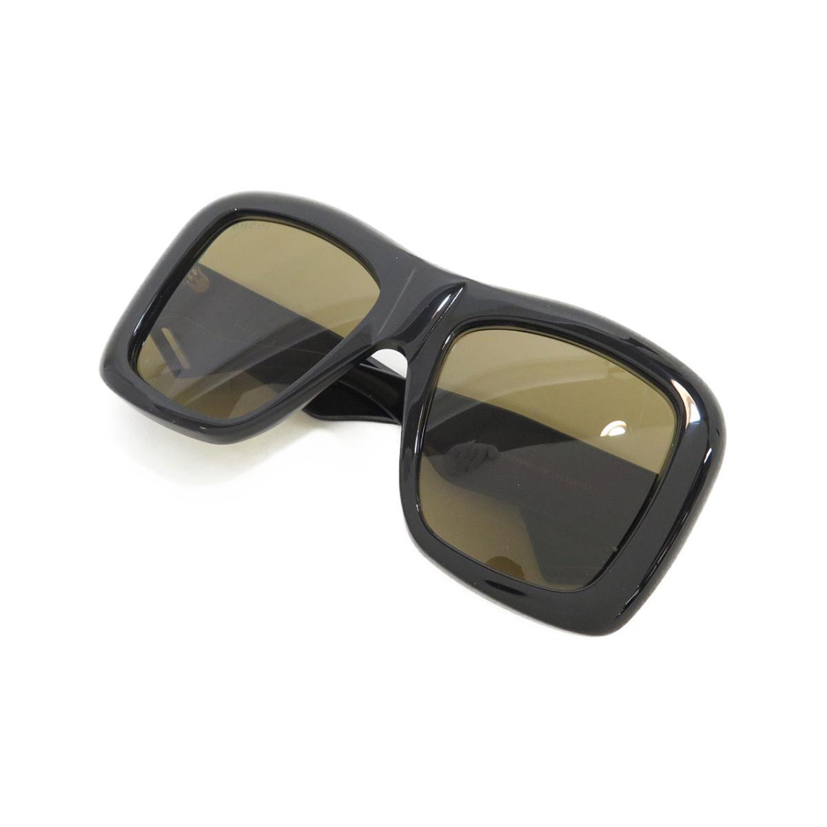 アクセサリー ケース ブランド サングラスの通販 価格比較 価格 Com