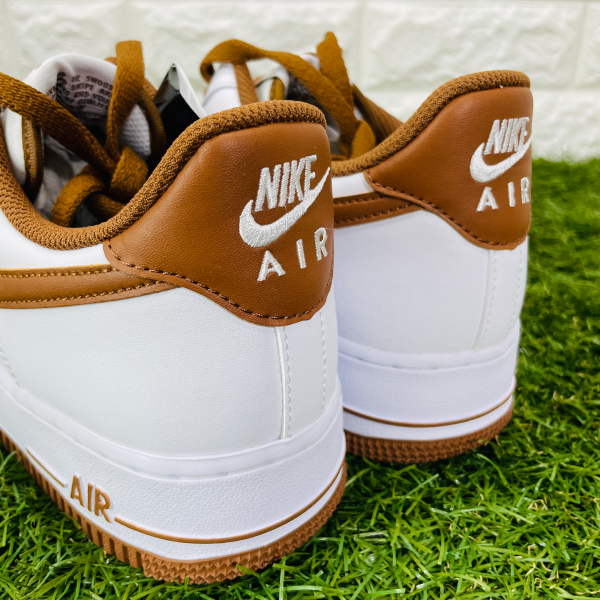 28 0cm ナイキ エア フォース 1 07 ロー Nike Air Force 1 07 Low Af1 白 茶 ホワイト ブラウン メンズ スニーカーのフリマ商品 Kante Komehyo