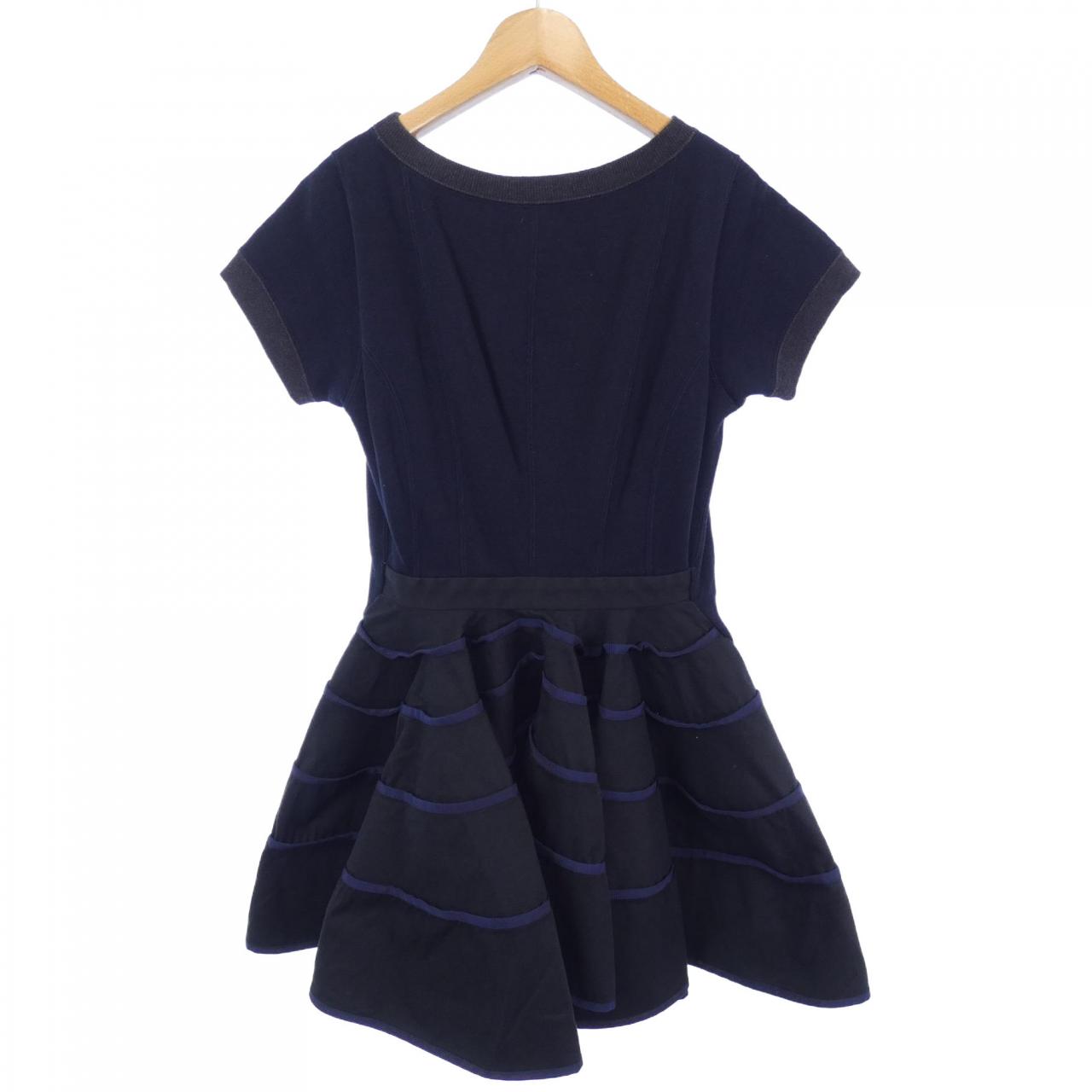 コメ兵 サカイ Sacai ワンピース サカイ レディースファッション トップス その他 公式 日本最大級のリユースデパートkomehyo