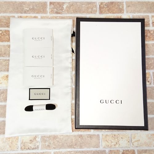 新品未使用 Gucci グッチ ウェブ ビー スニーカー シューズ ローファー 革靴 ハチブローチ ビジュー Gg シェリーライン 刺繍 パテント レザー レディース 35 22 5cmのフリマ商品 Kante Komehyo