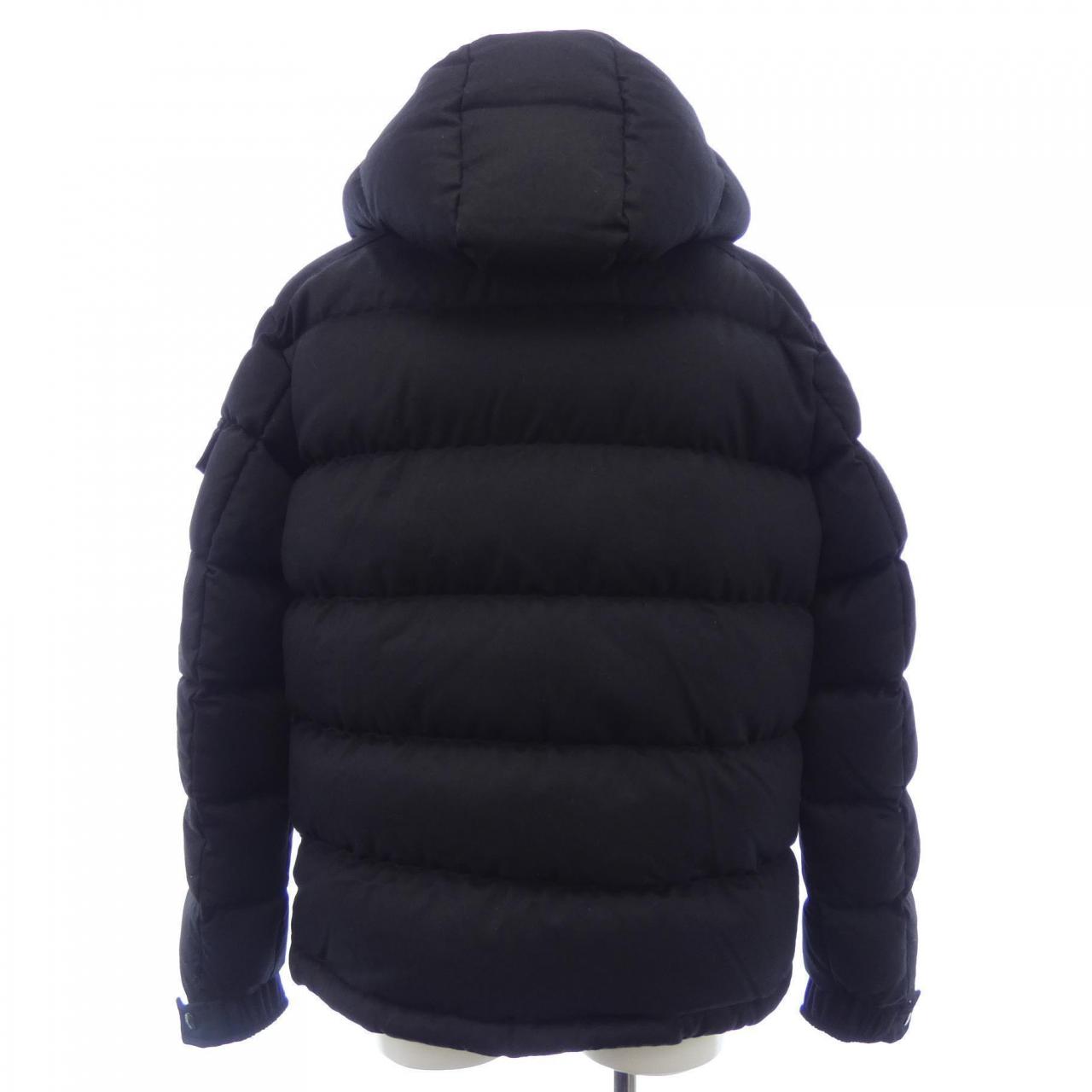 【大人気！】MONCLER☆Tricolourアクセントジップフードブラック 大人気！】MONCLER☆Tricolourアクセントジップフードブラック