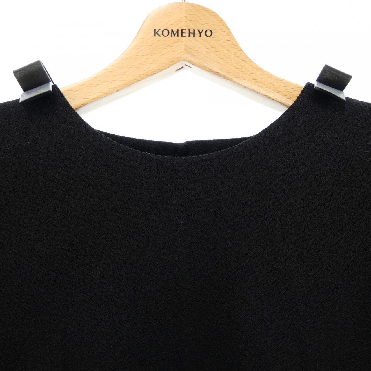 コメ兵 フェンディ Fendi ワンピース フェンディ レディースファッション トップス その他 公式 日本最大級のリユースデパートkomehyo