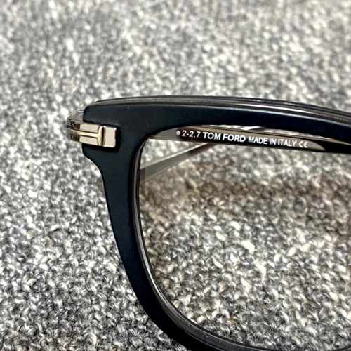 Tom Ford メガネ 定価5 8万 新品 トムフォード Tf5496 眼鏡 黒縁 おしゃれ ユニセックス メンズ レディース 男性女性 ブラック 正規品 のフリマ商品 Kante Komehyo