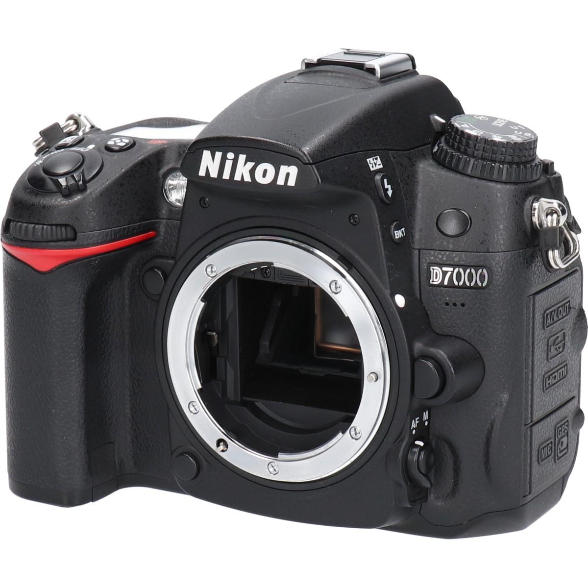 D7000