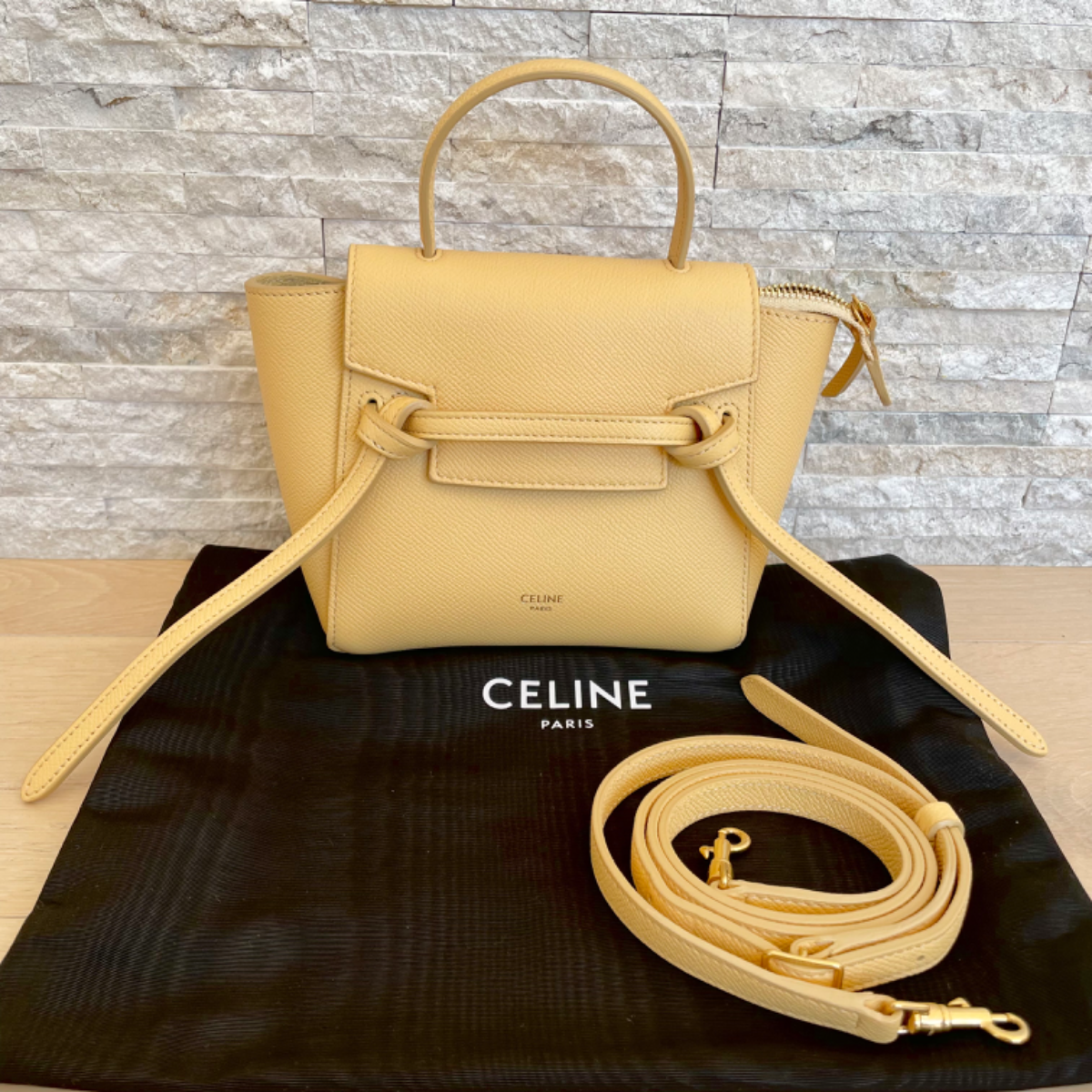 Celine セリーヌ ベルトバッグ ピコ イエロー ポレンのフリマ商品 Kante Komehyo