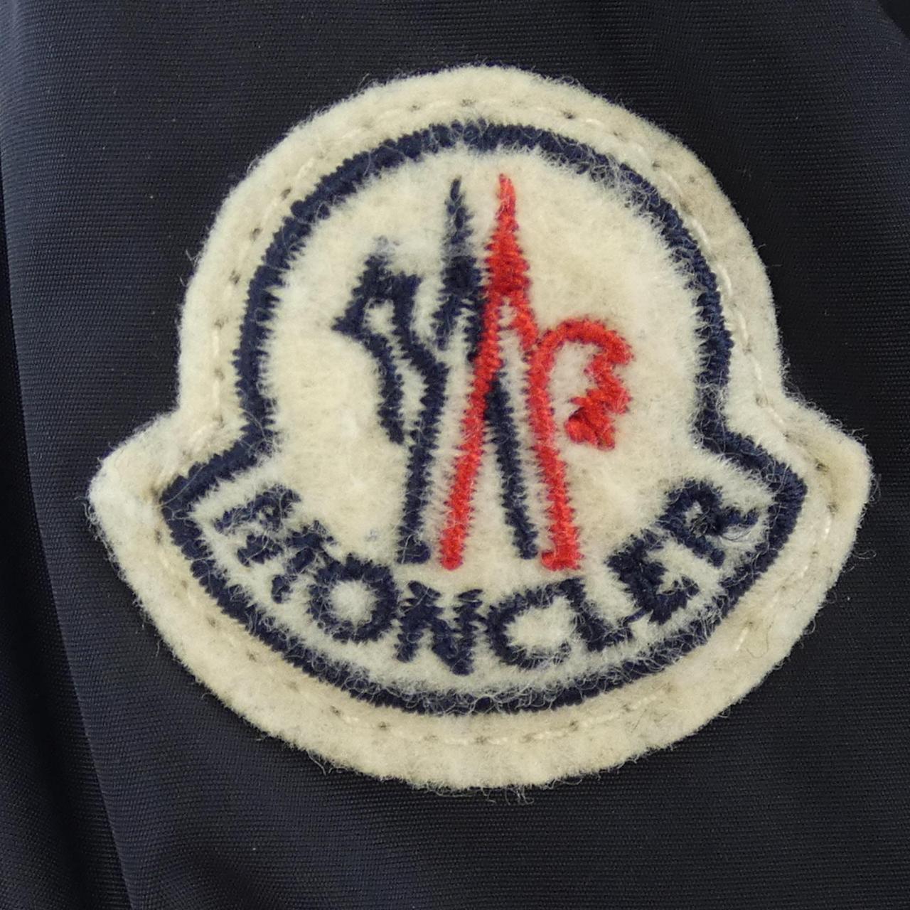 コメ兵 モンクレール Moncler ダウンジャケット モンクレール メンズファッション アウター ジャケット ダウンジャケット コート 公式 日本最大級のリユースデパートkomehyo