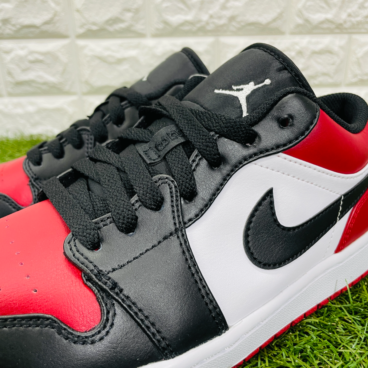 28 5cm ナイキ エアジョーダン 1 ロー Nike Aj1 メンズ スニーカー 赤白黒のフリマ商品 Kante Komehyo