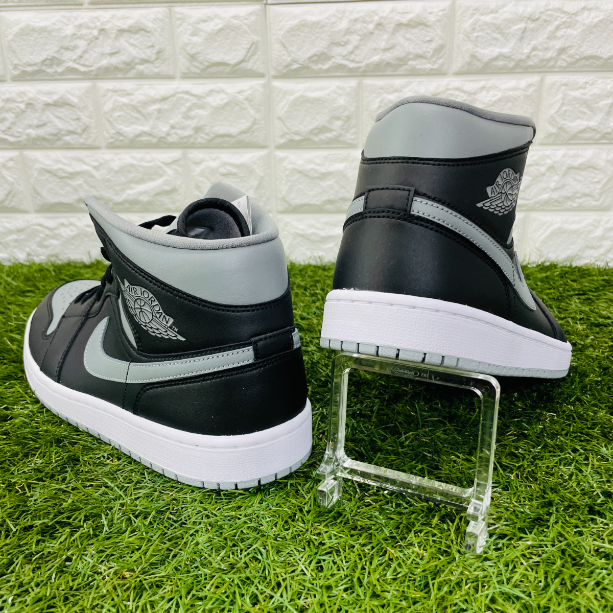 29 0cm ナイキ ウィメンズ エアジョーダン 1 Nike Air Jordan 1 Aj1 ブラック ホワイト グレーのフリマ商品 Kante Komehyo