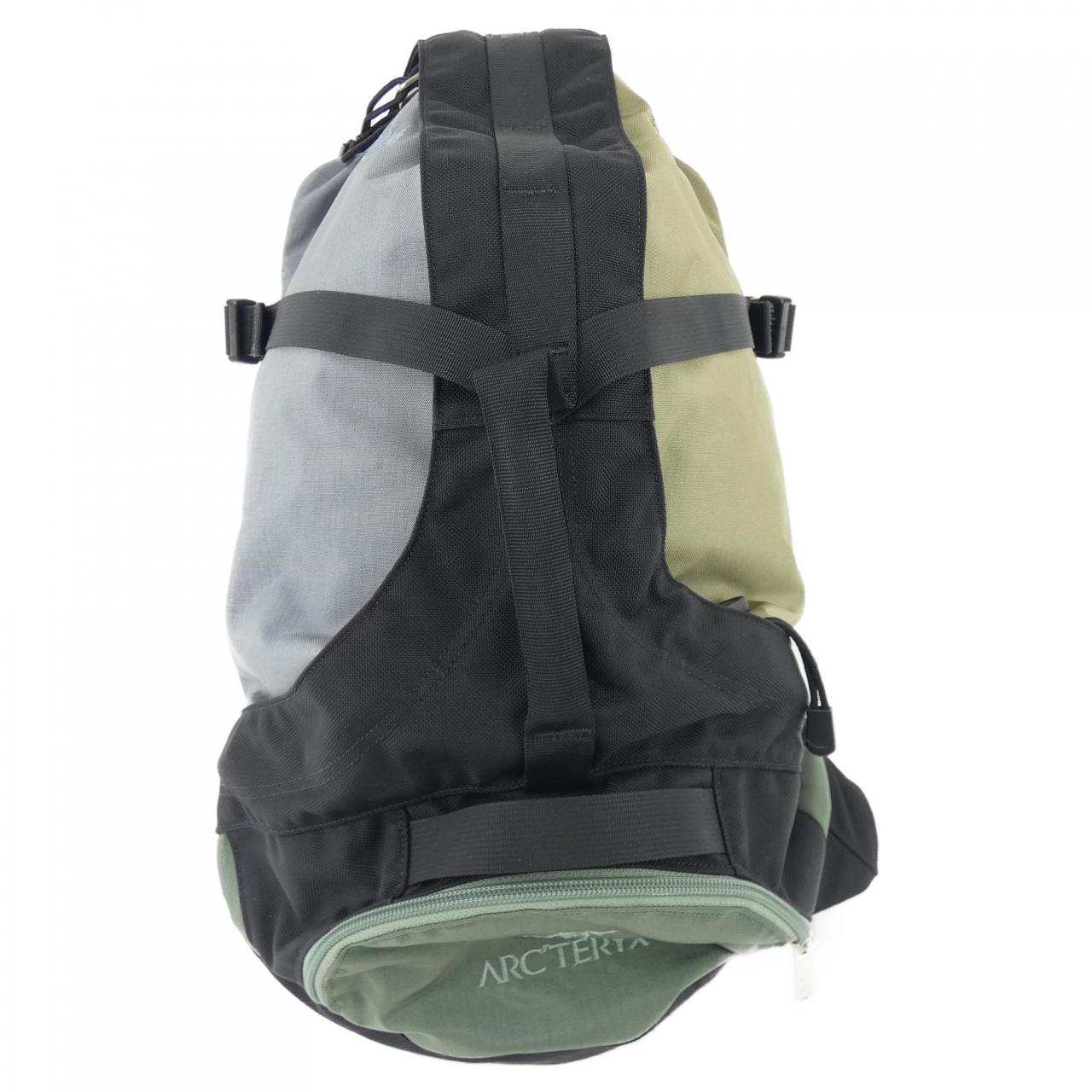 コメ兵 アークテリクス Arc Teryx Backpack Beams アークテリクス メンズ ファッション バッグ 公式 日本最大級のリユースデパートkomehyo