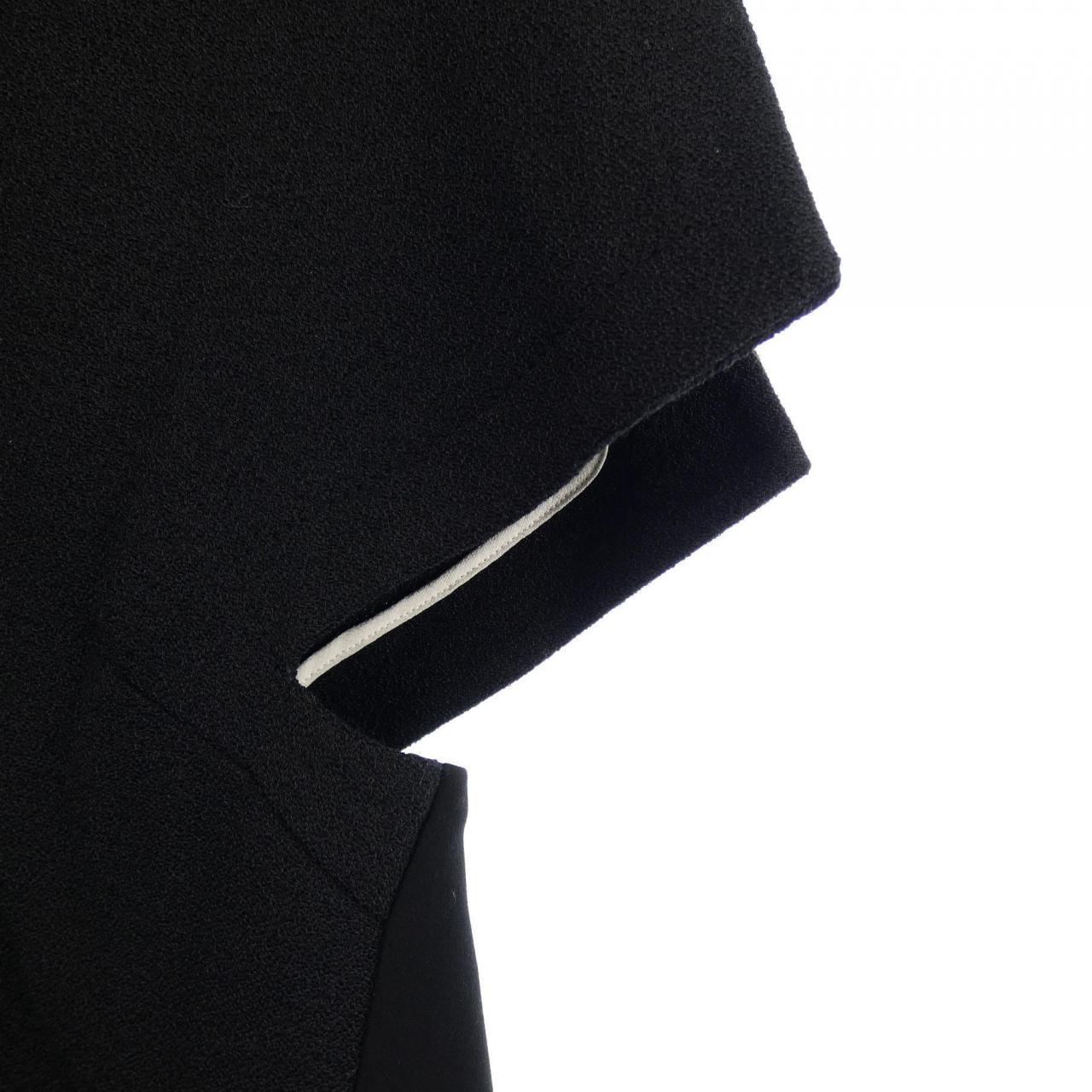 コメ兵 フェンディ Fendi ワンピース フェンディ レディースファッション トップス その他 公式 日本最大級のリユースデパートkomehyo