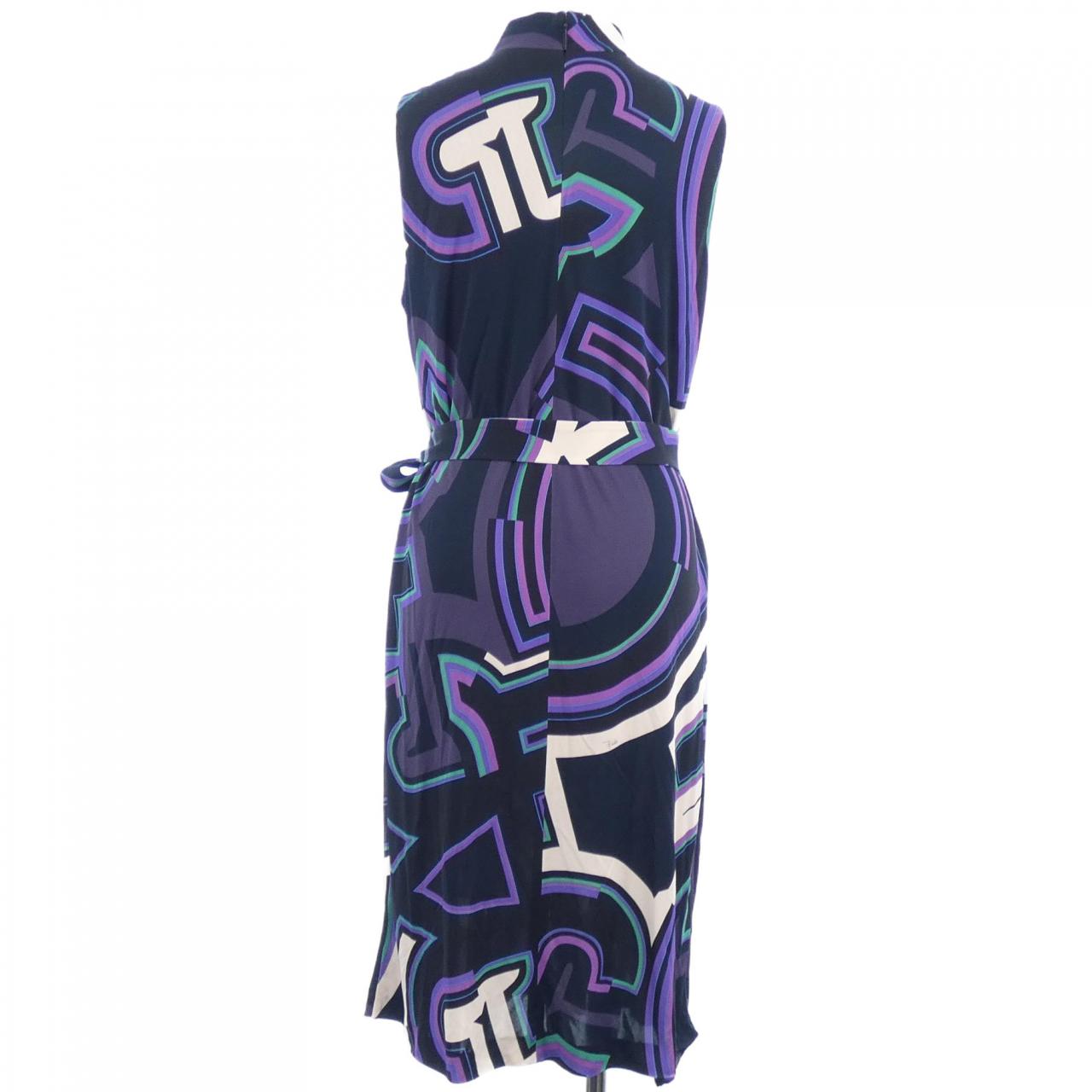 コメ兵 エミリオプッチ Emilio Pucci ワンピース エミリオプッチ レディースファッション トップス その他 公式 日本最大級のリユースデパートkomehyo