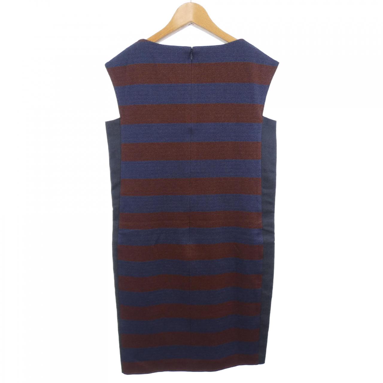 コメ兵 アクアスキュータム Aquascutum ワンピース アクアスキュータム レディースファッション トップス その他 公式 日本最大級のリユースデパートkomehyo