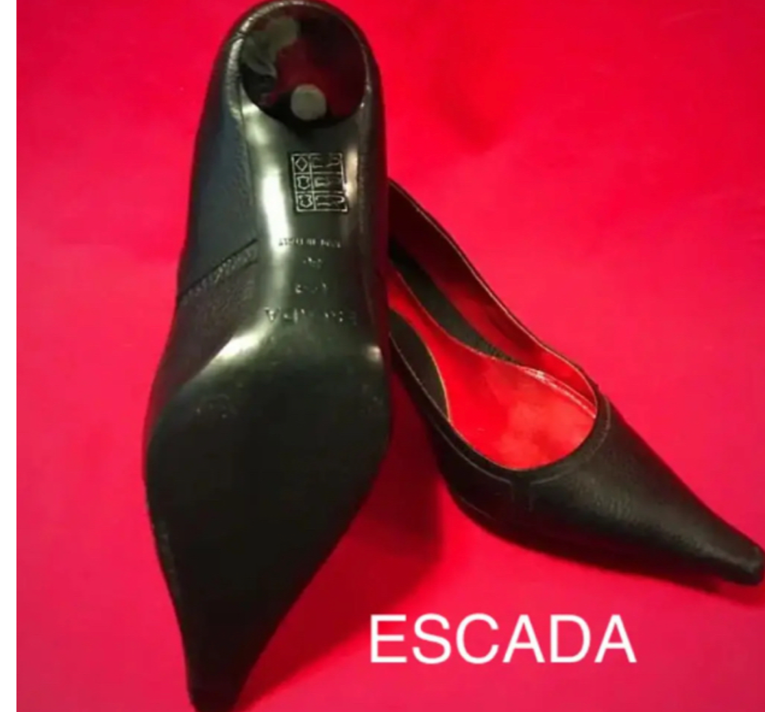 ESCADA］エスカーダ パンプスのフリマ商品 | KANTE 【KOMEHYO】