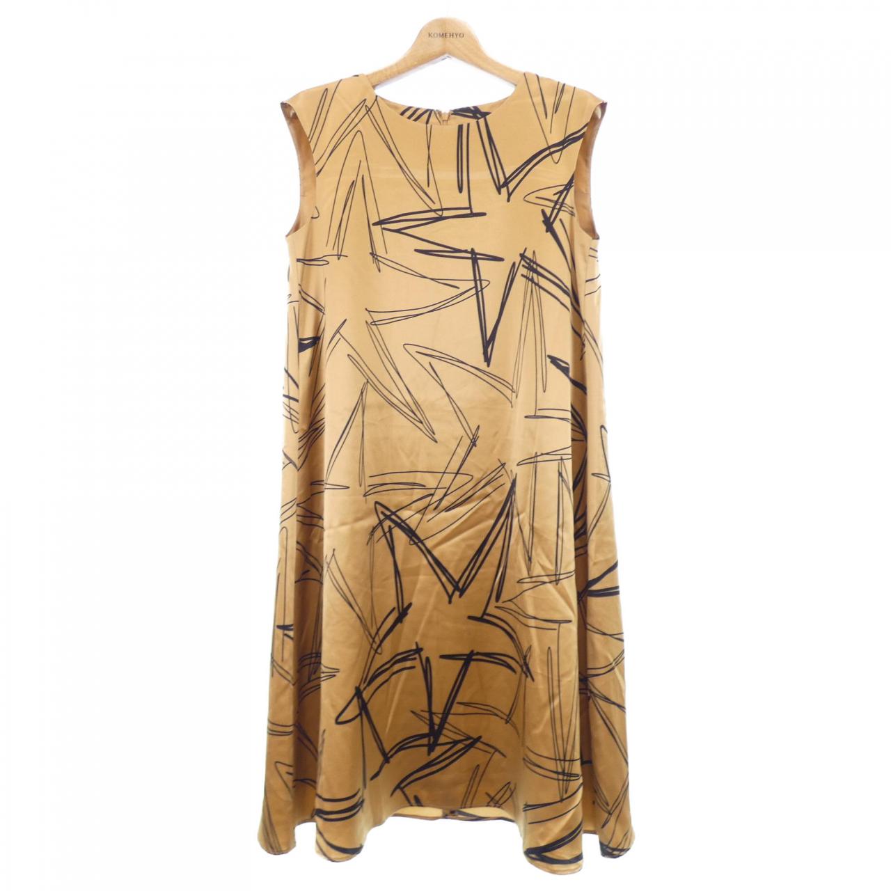 コメ兵 ダイアグラム Diagram ワンピース ダイアグラム レディースファッション トップス その他 公式 日本最大級のリユースデパートkomehyo