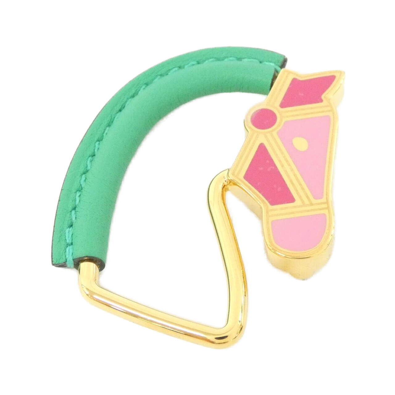 BROOCH
