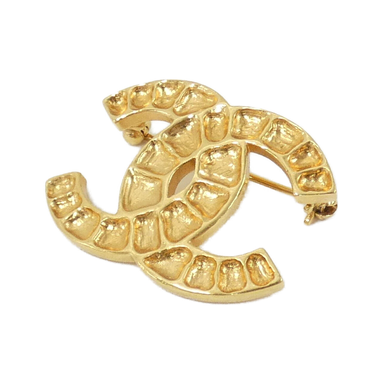 BROOCH