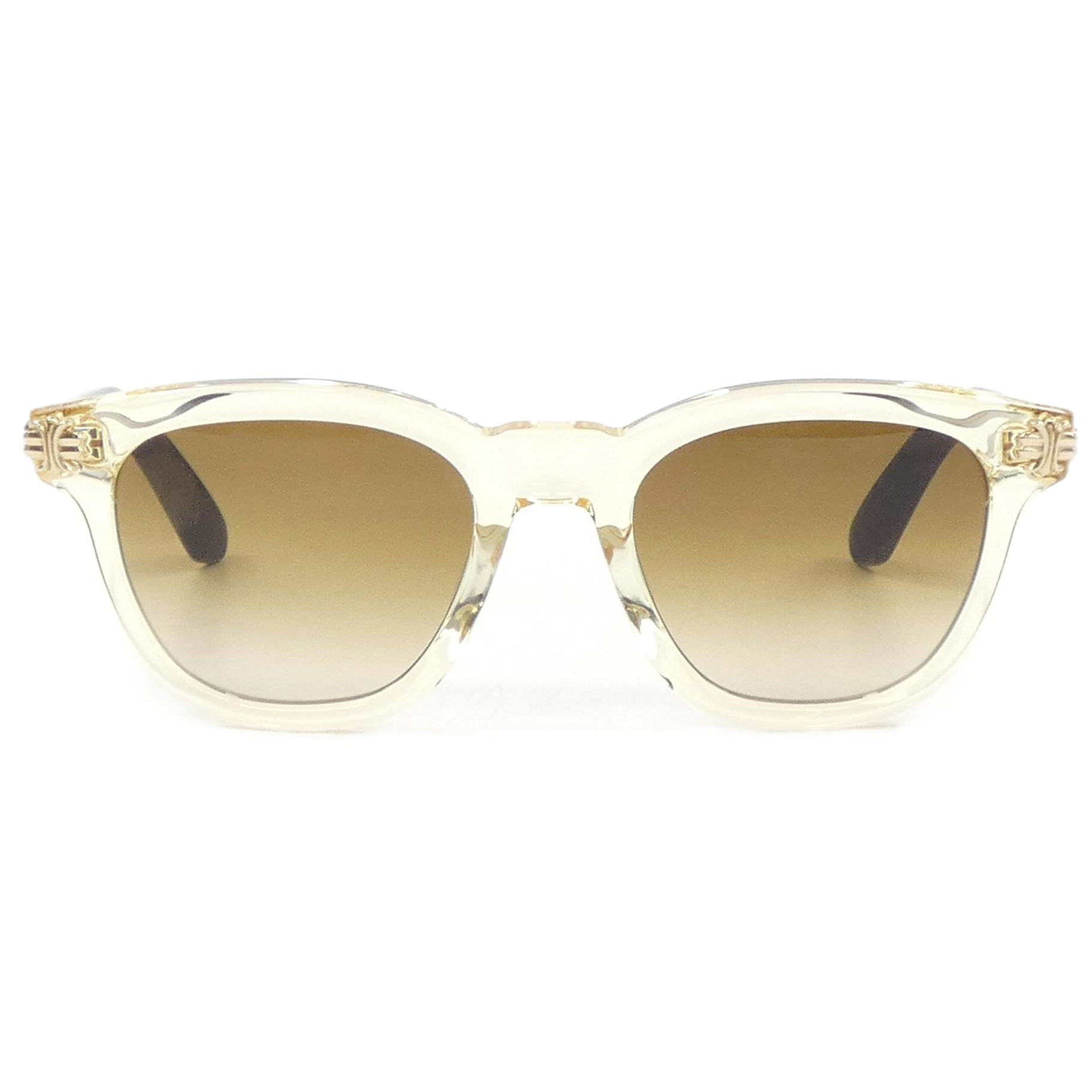 EYEWEAR