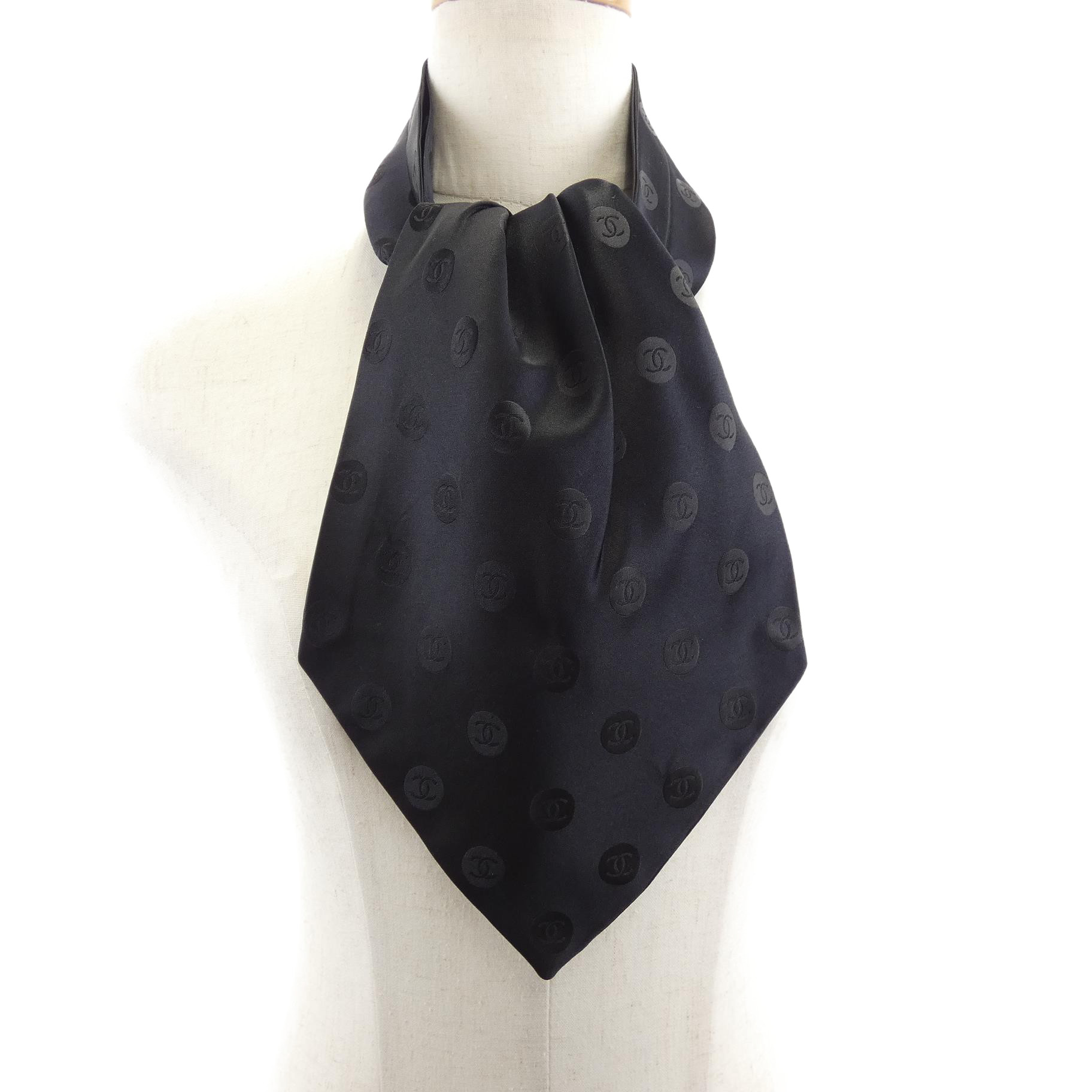NECKTIE