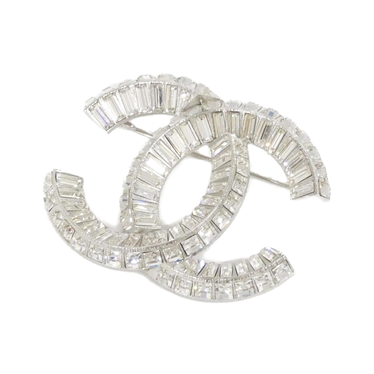 BROOCH