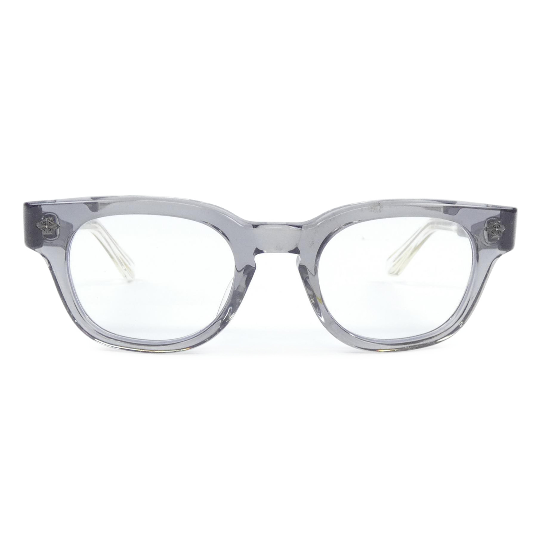 EYEWEAR