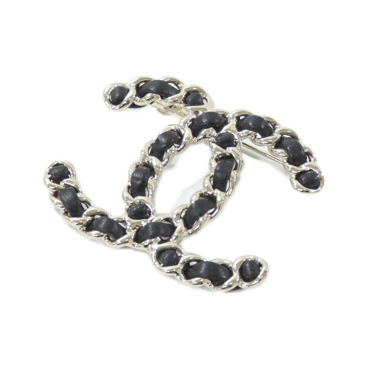 BROOCH