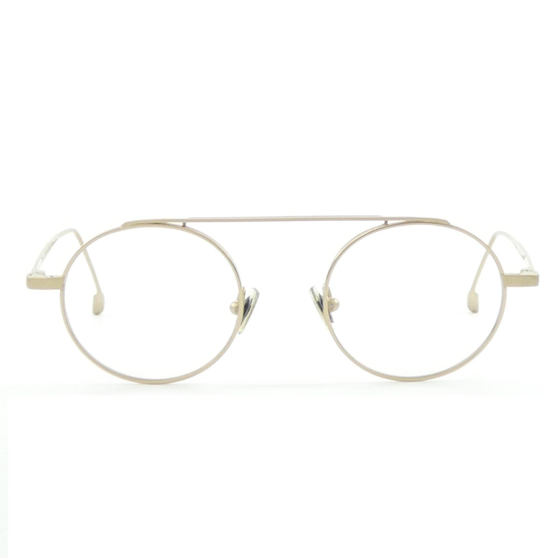 EYEWEAR