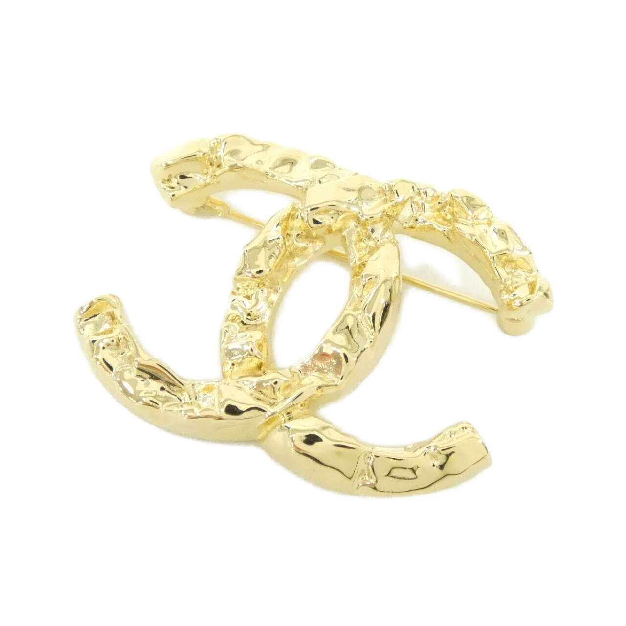 BROOCH