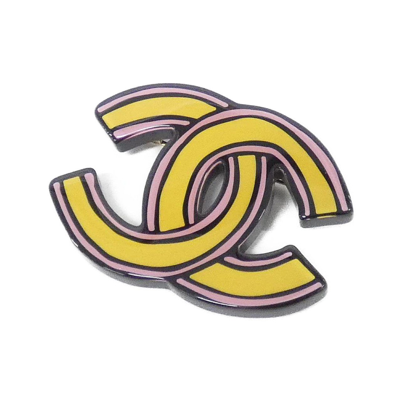 BROOCH