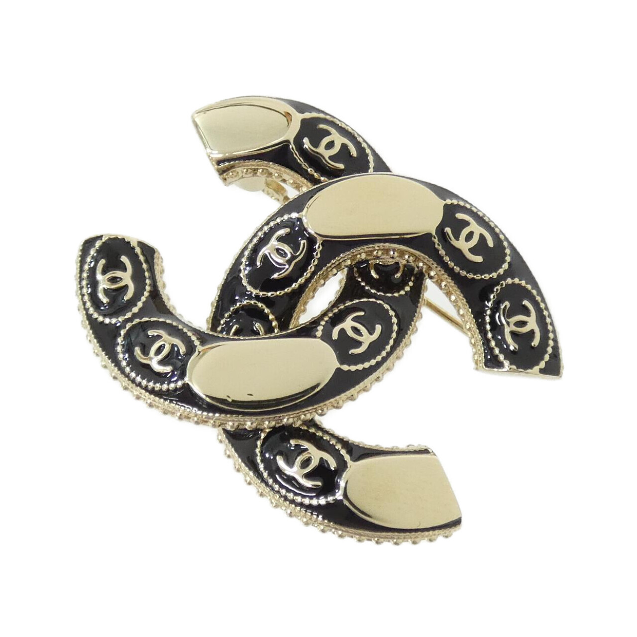 BROOCH