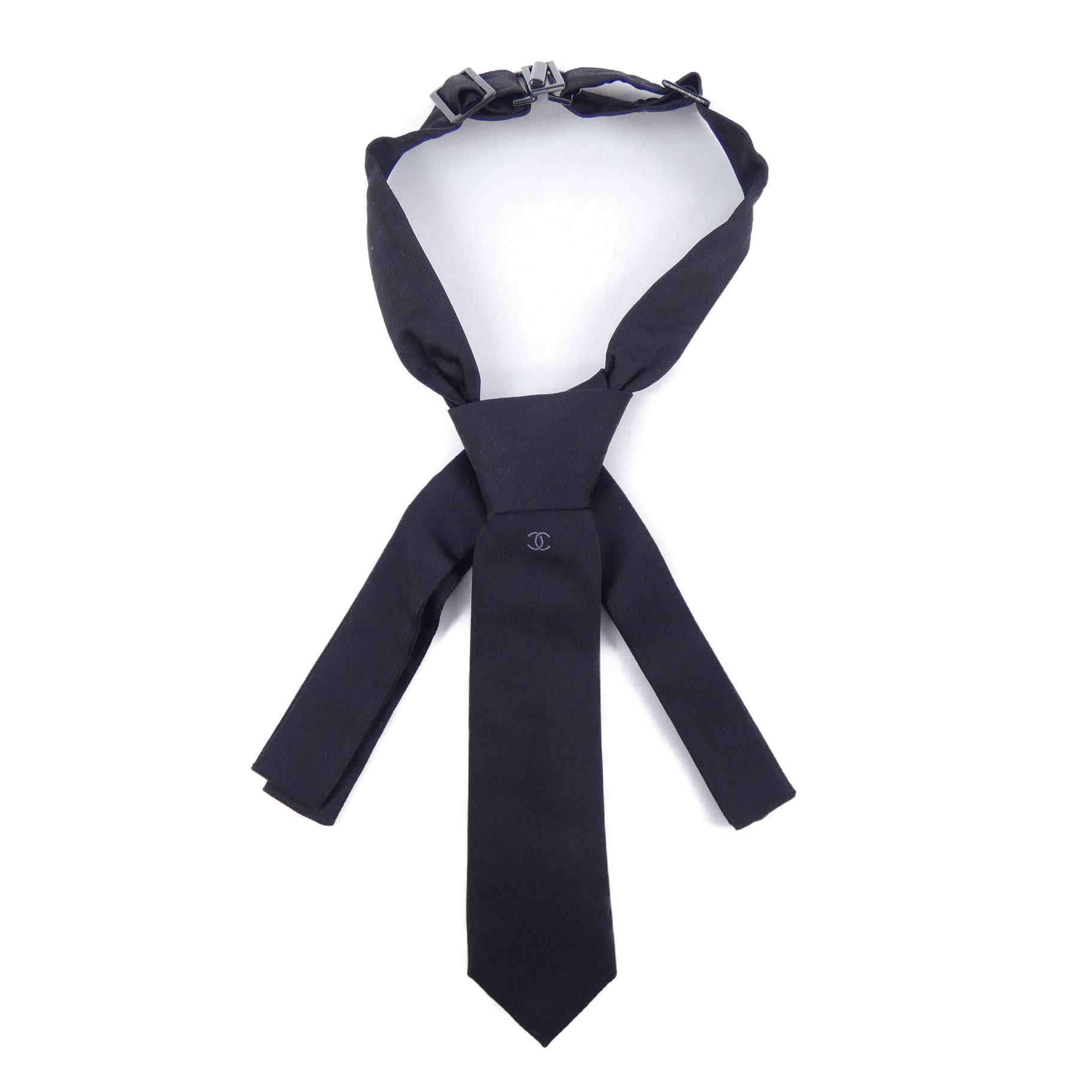 NECKTIE