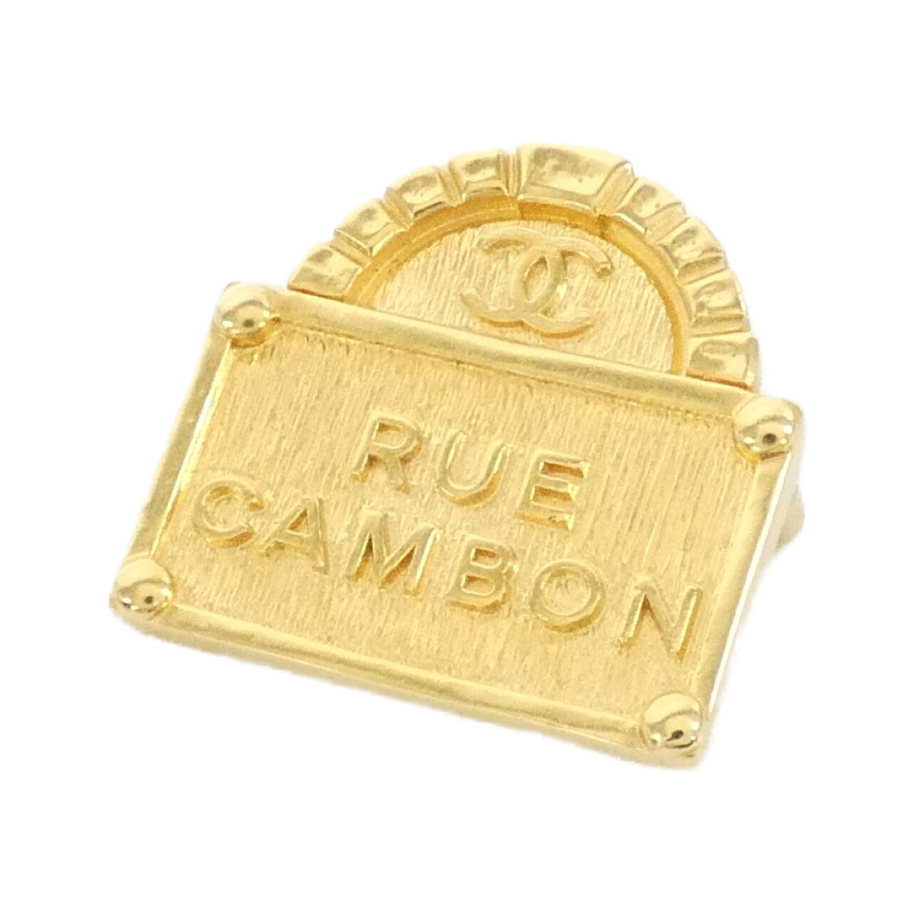 BROOCH
