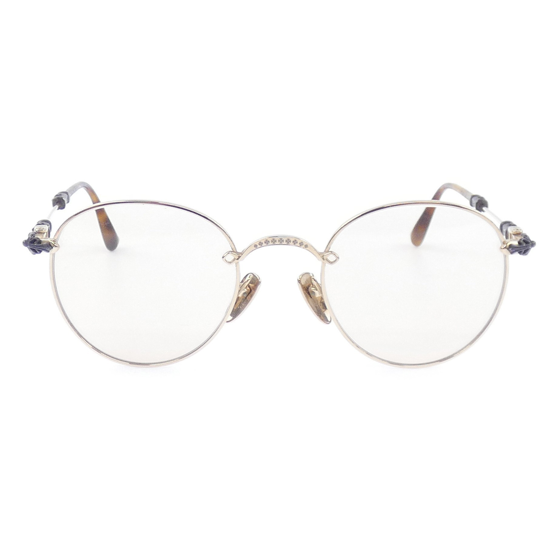 EYEWEAR