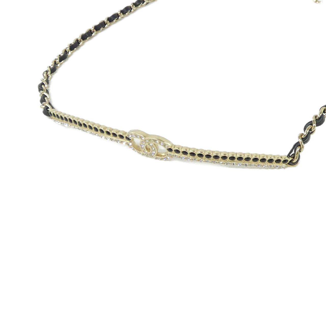 CHOKER