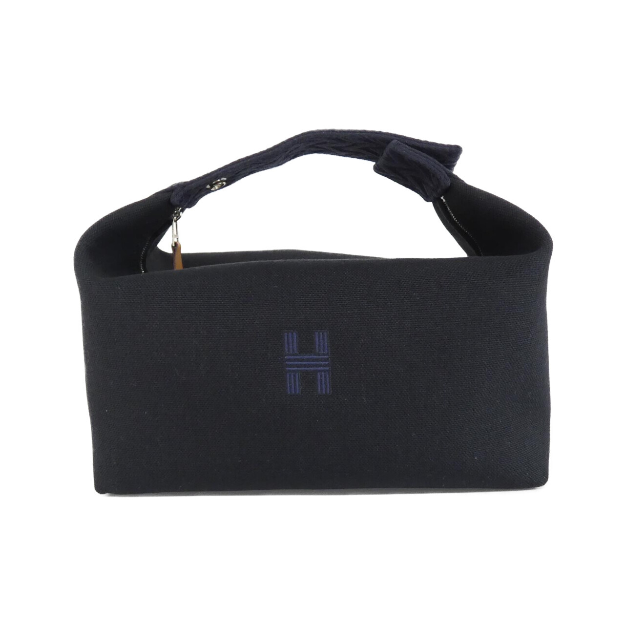 POUCH