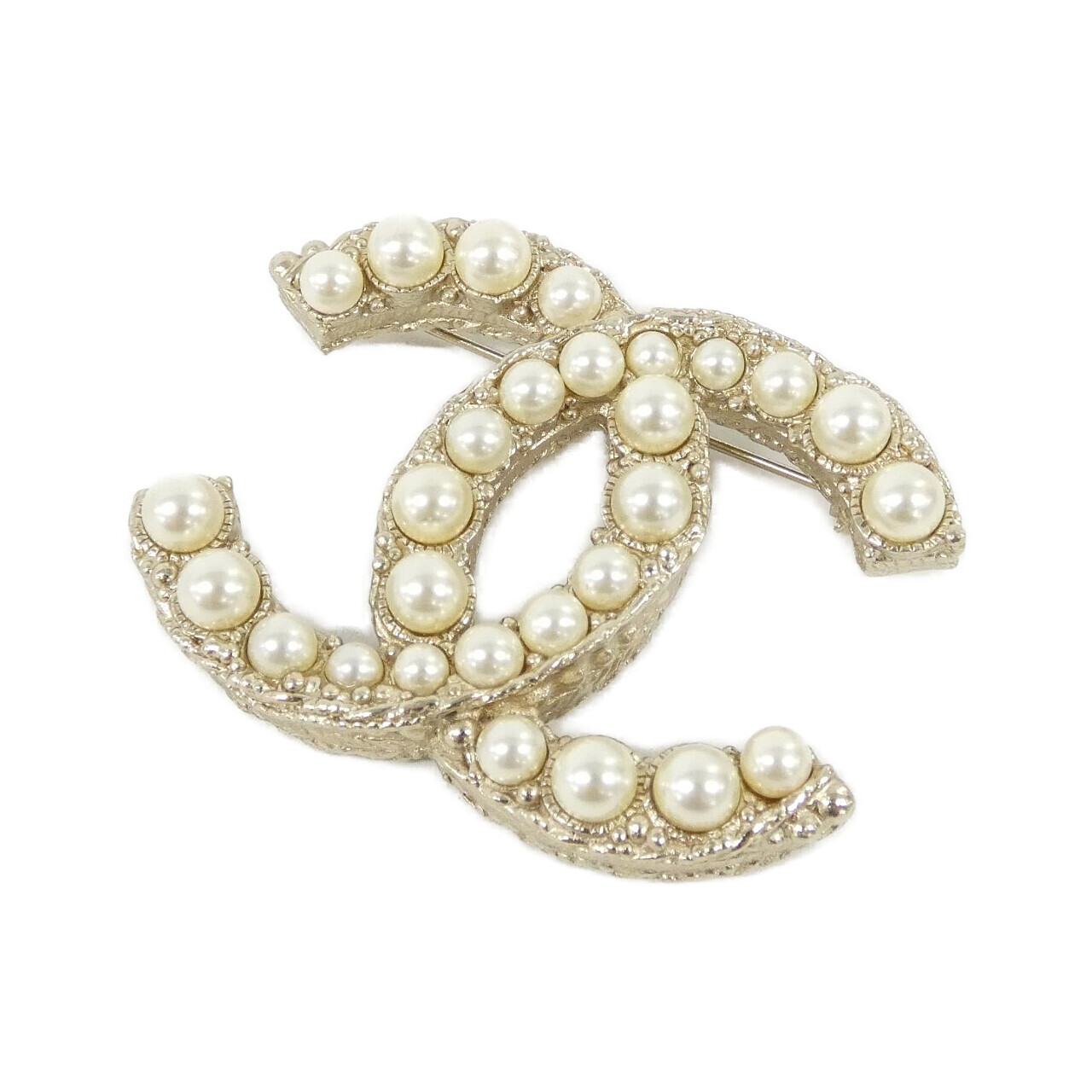 BROOCH