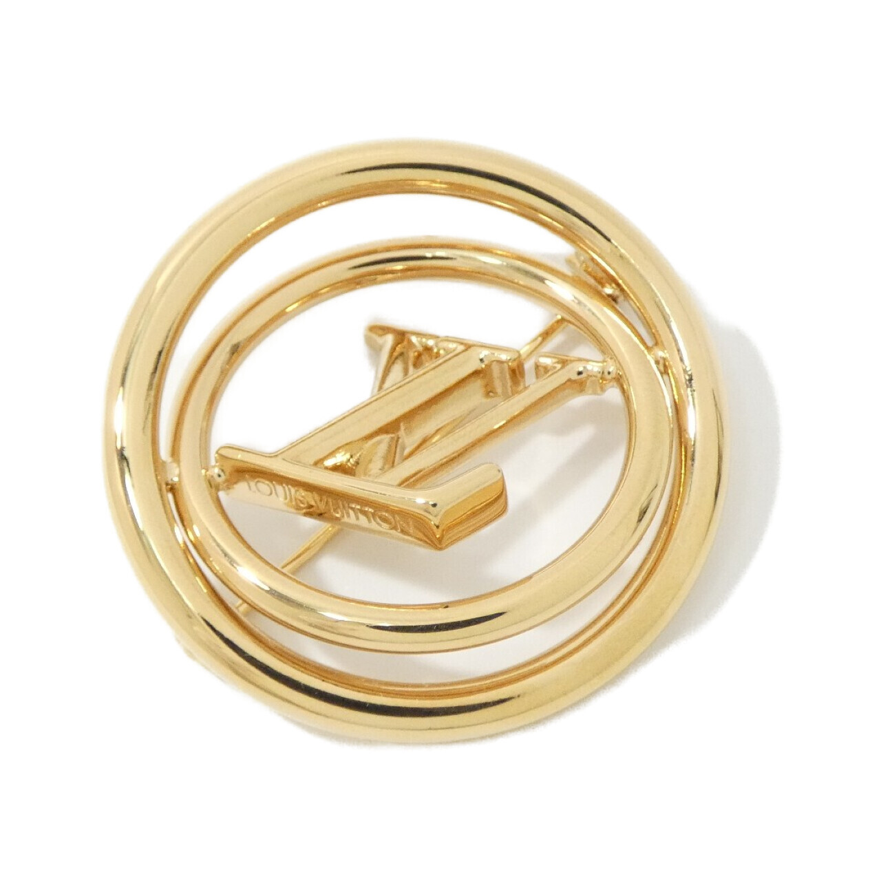BROOCH