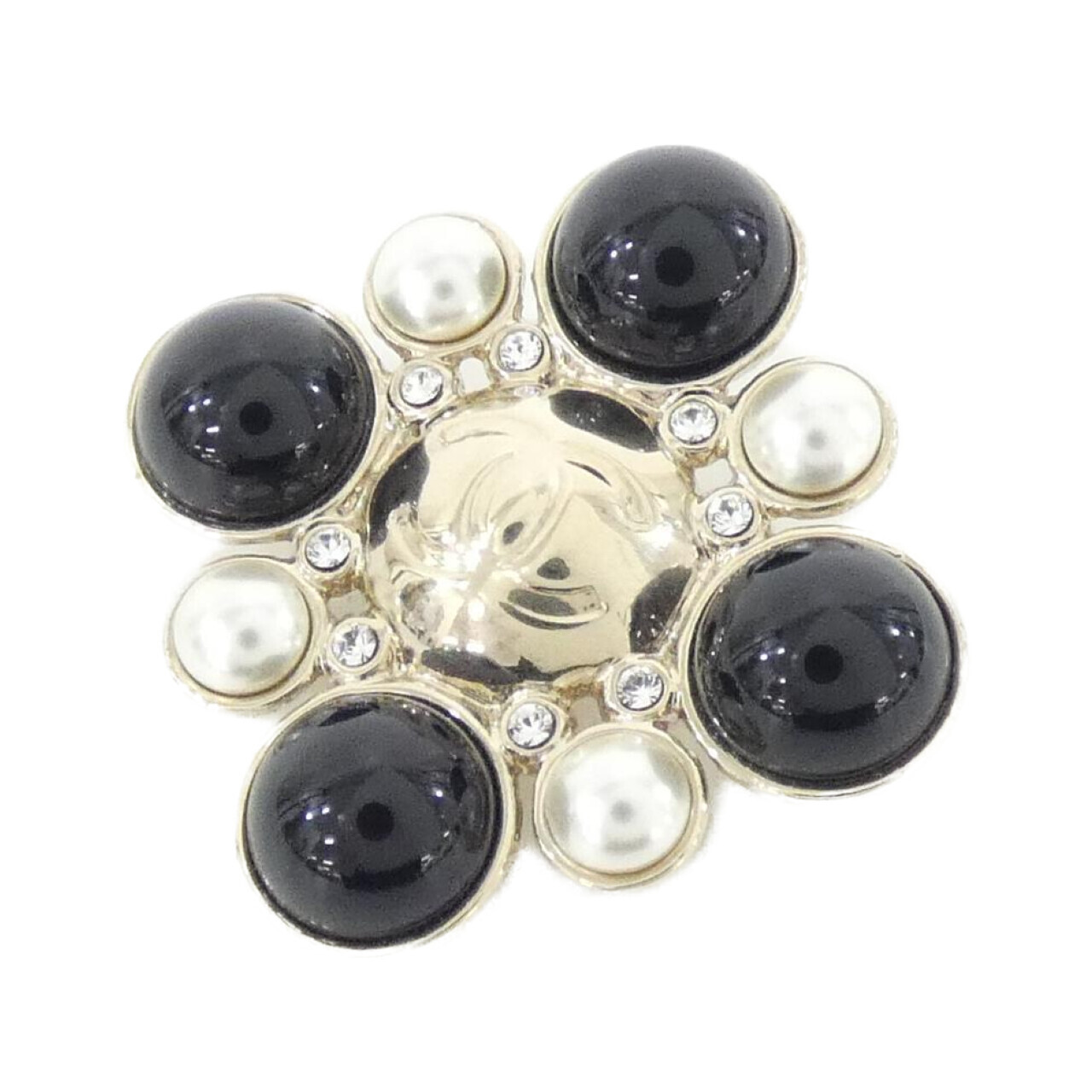 BROOCH