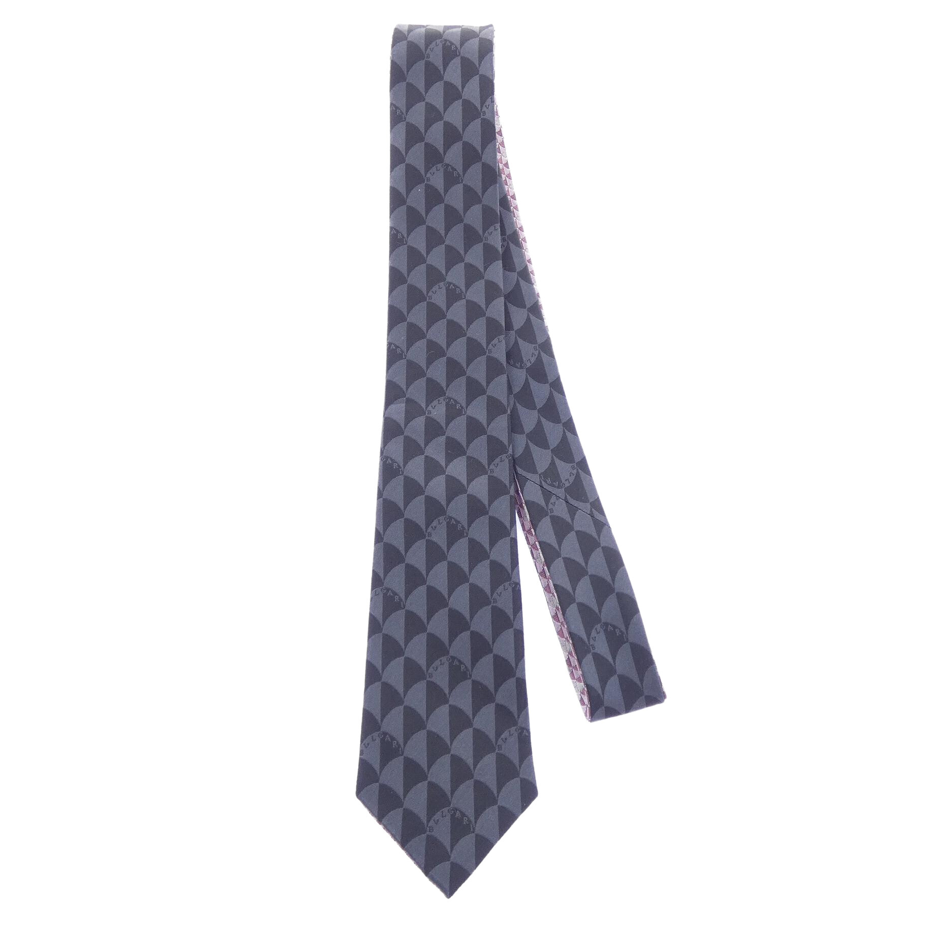 NECKTIE