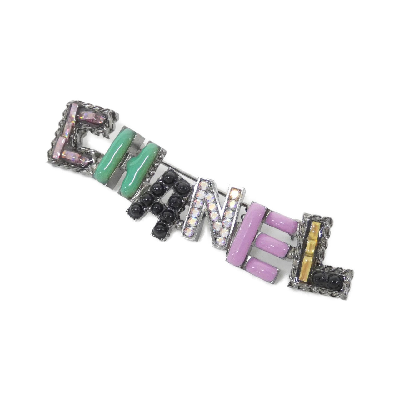 BROOCH