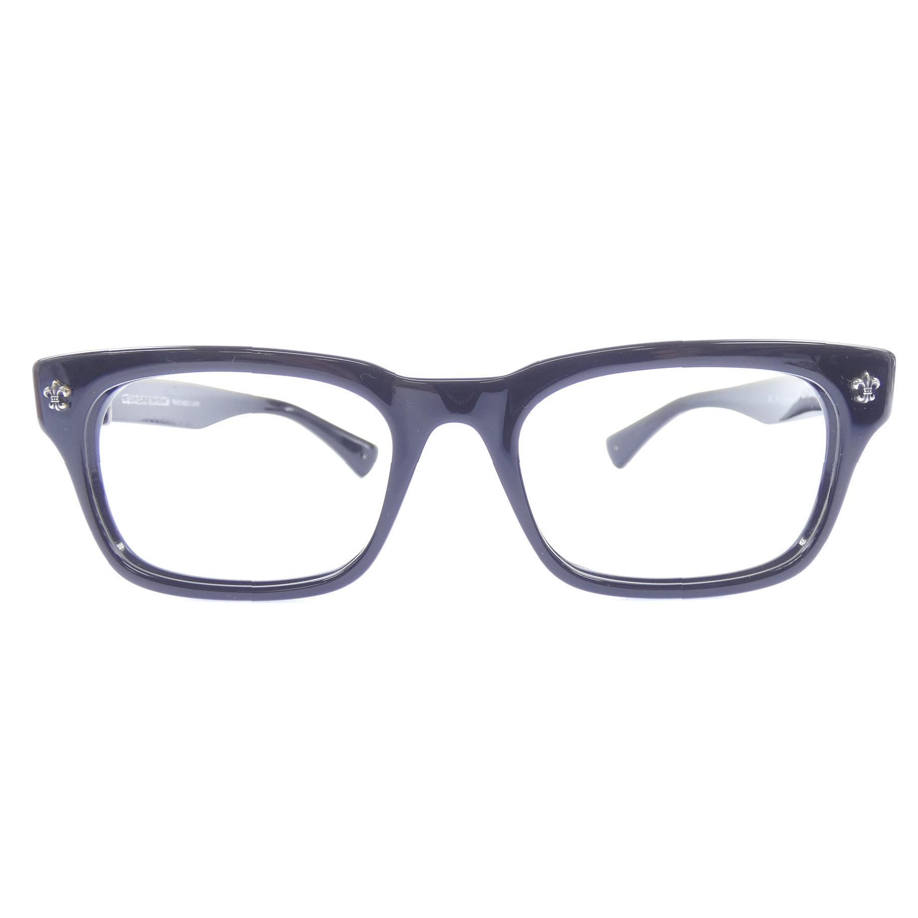 EYEWEAR