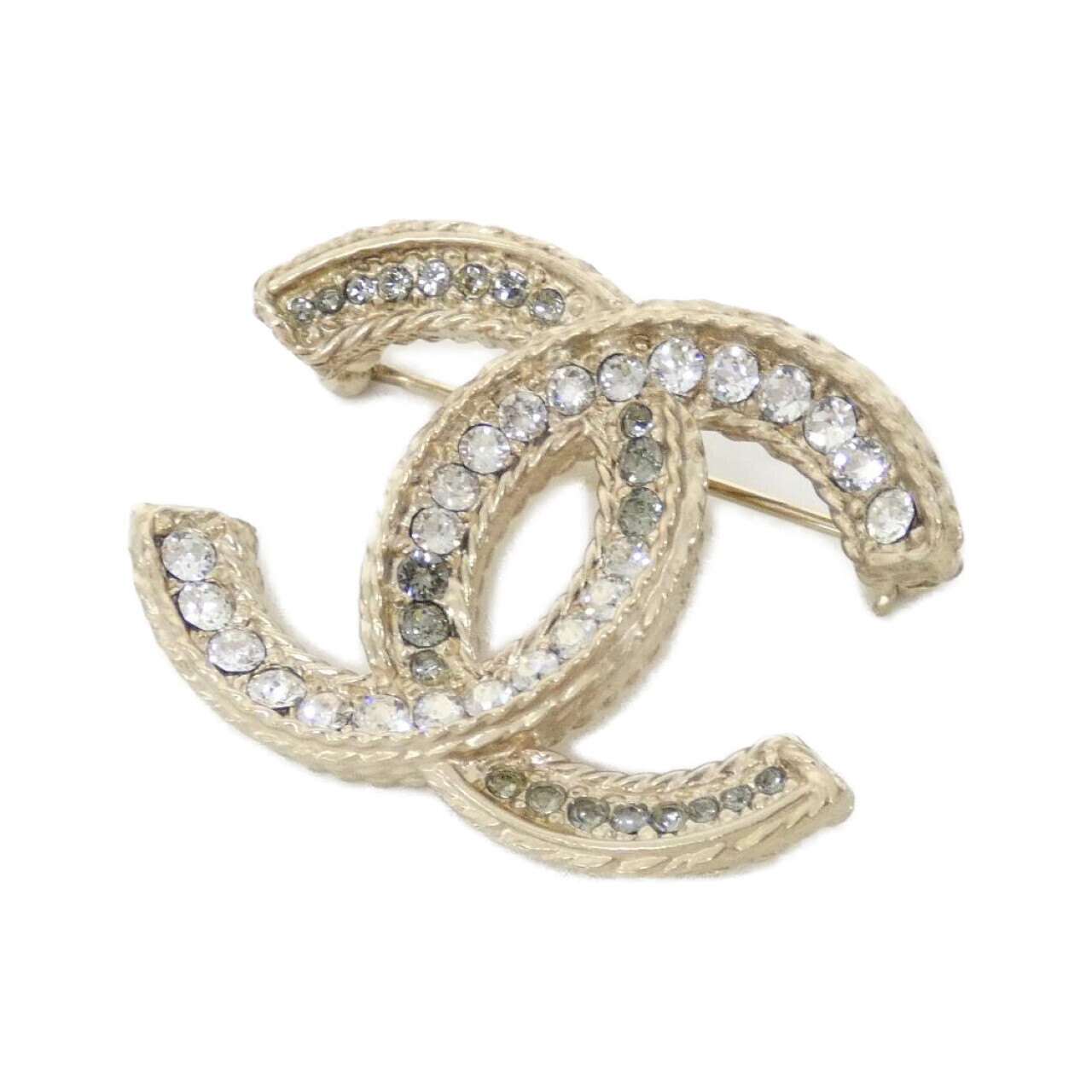 BROOCH