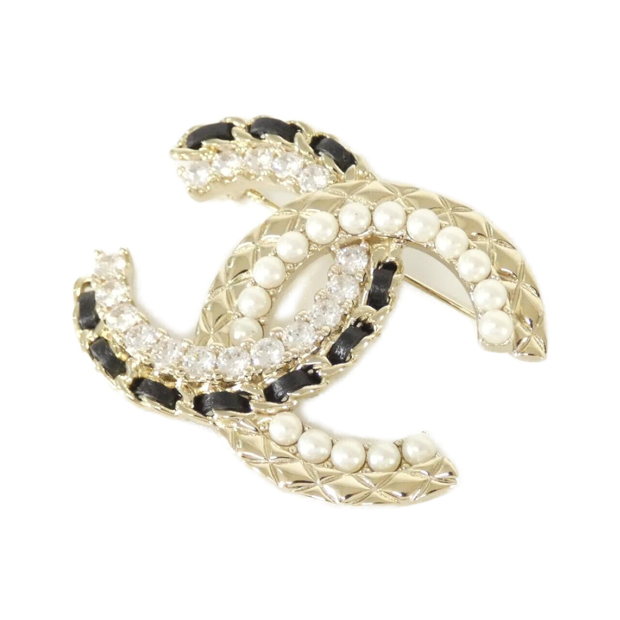 BROOCH