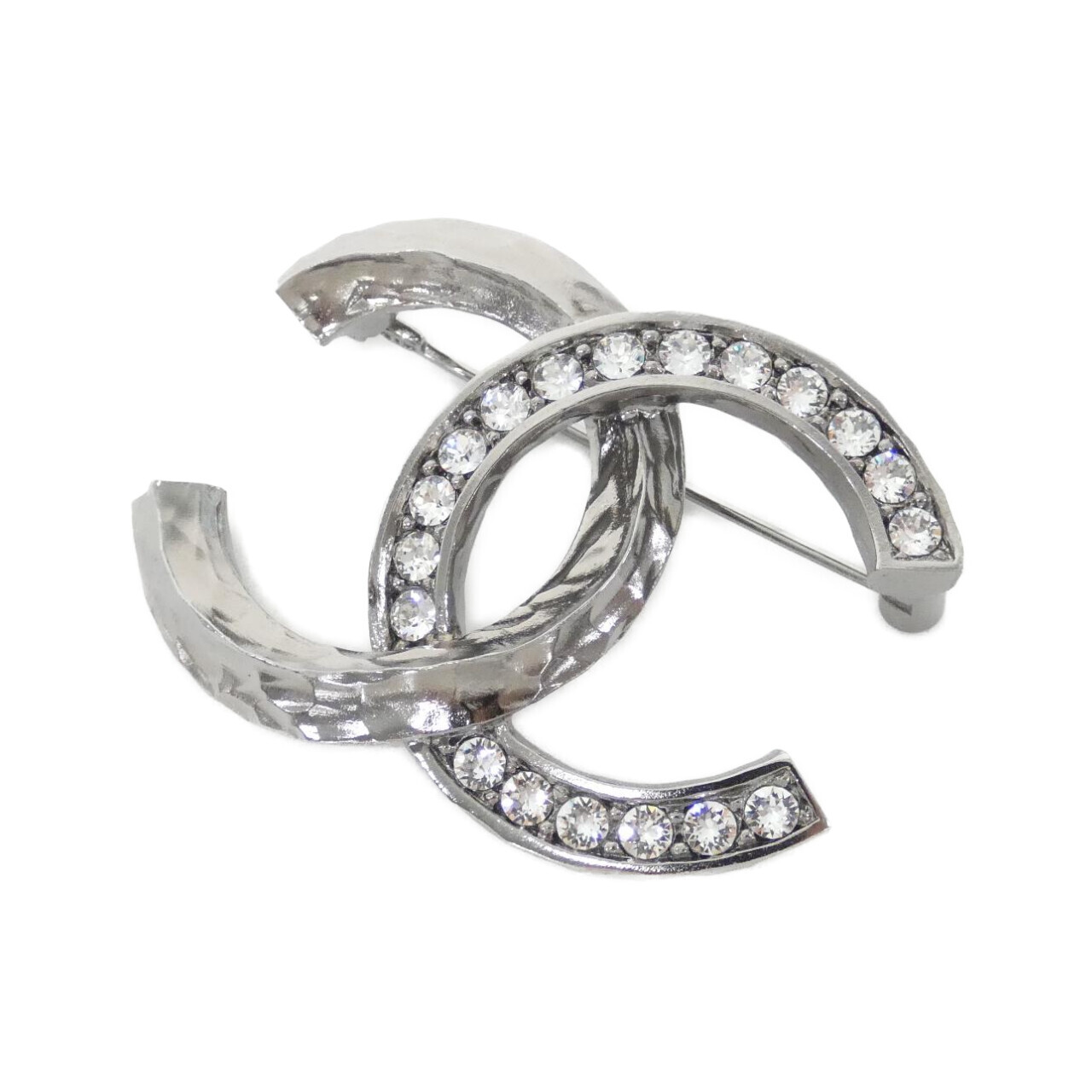 BROOCH
